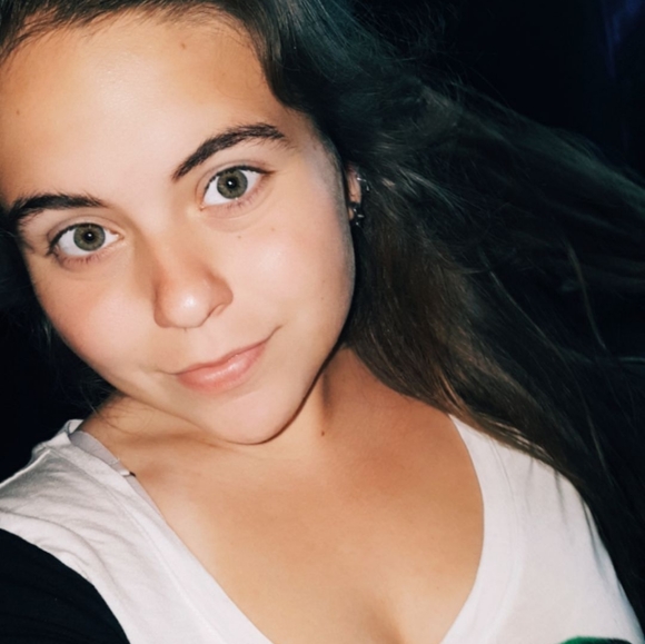 Meet your Posher, Raya - Picture 3 of 4